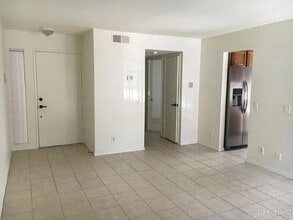 Building Photo - 1041 Ficus Ln