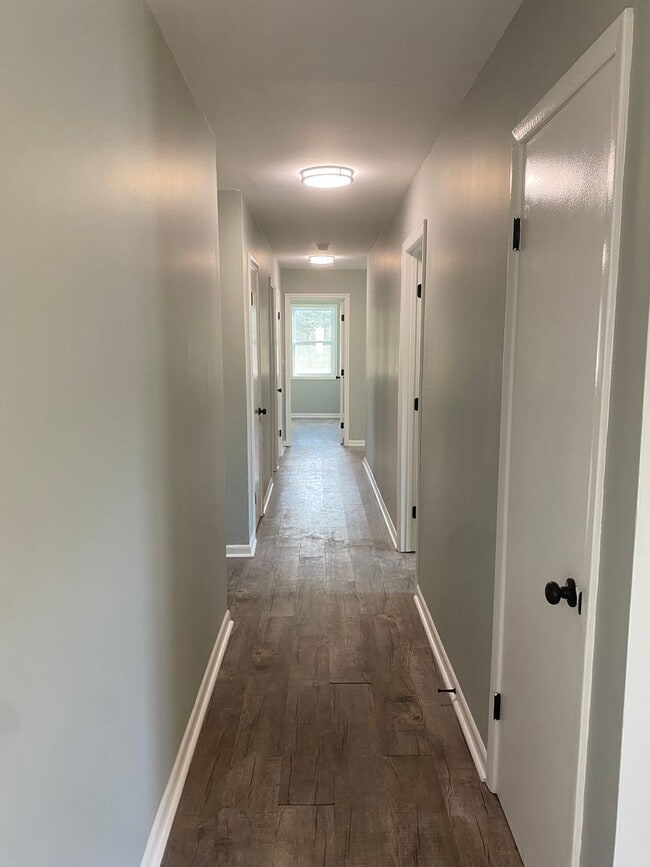 Building Photo - 37 Bearden Rd