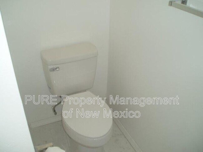 Foto del edificio - 509 Morningside Dr NE