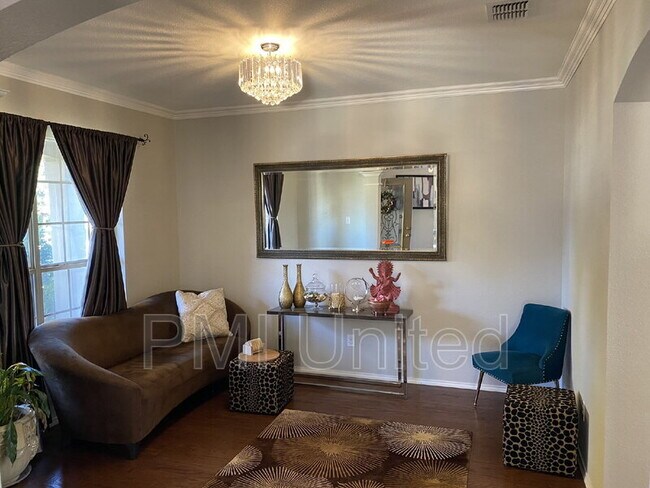 Foto del edificio - 15620 Gatehouse Dr