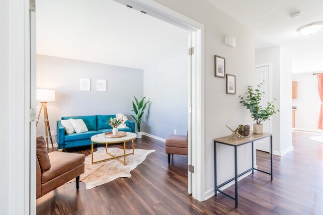 Foto del edificio - 533 Sunbury Meadows Dr