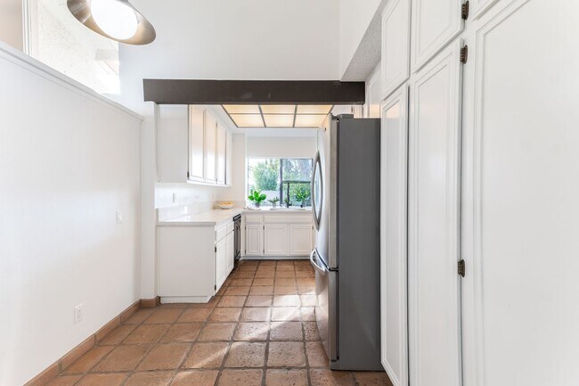 Foto del edificio - 1964 Olivewood Ct