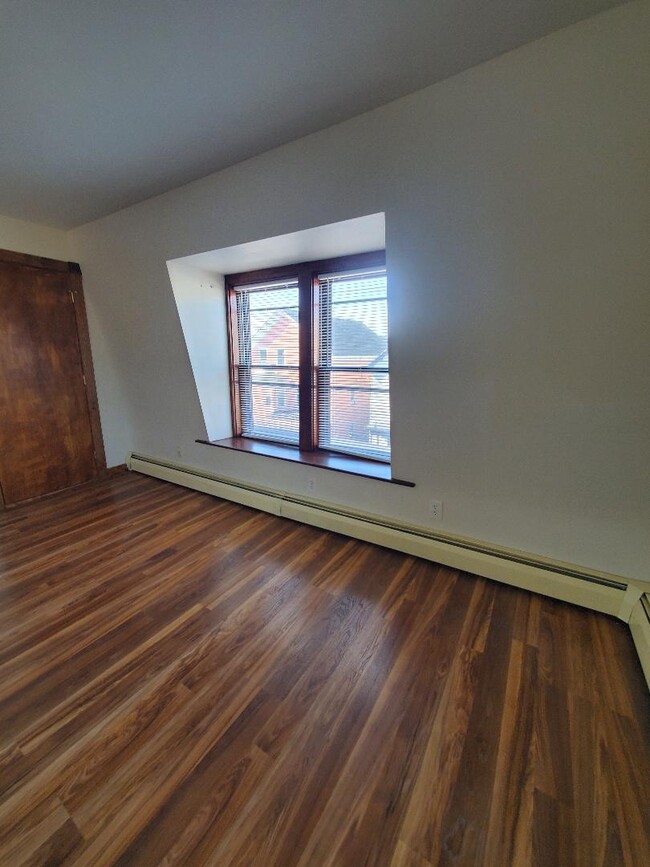 Foto del edificio - 448 Coggeshall St
