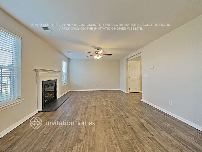 Building Photo - 223 Elba Dr