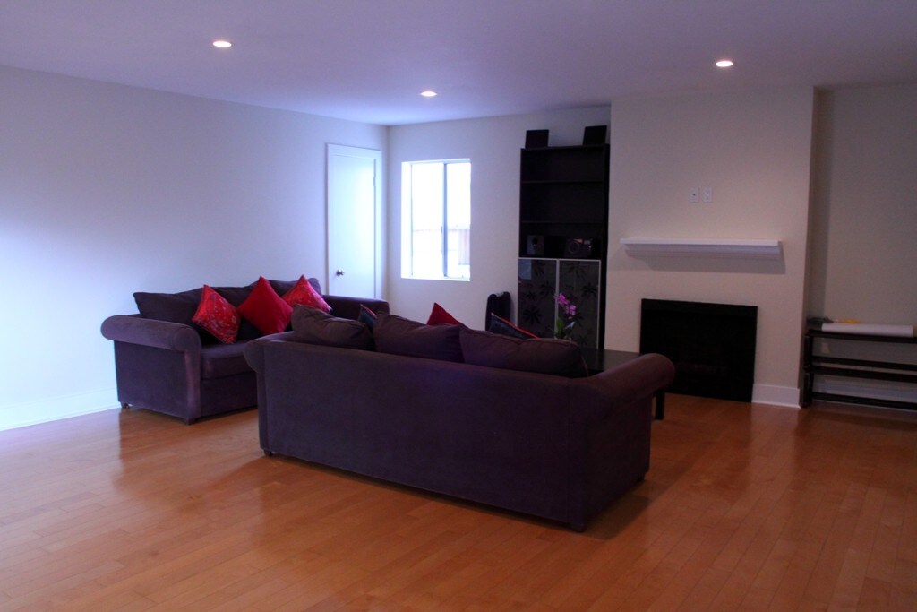 3131 S Canfield Ave Unit 209, Los Angeles, CA 90034 Condo for Rent in