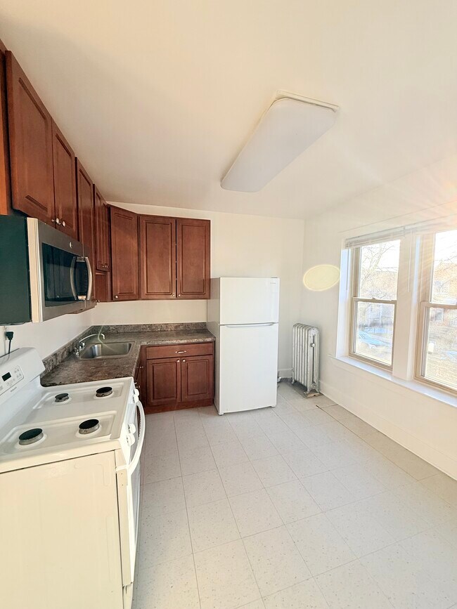 Foto del edificio - 4455 W Dickens Ave