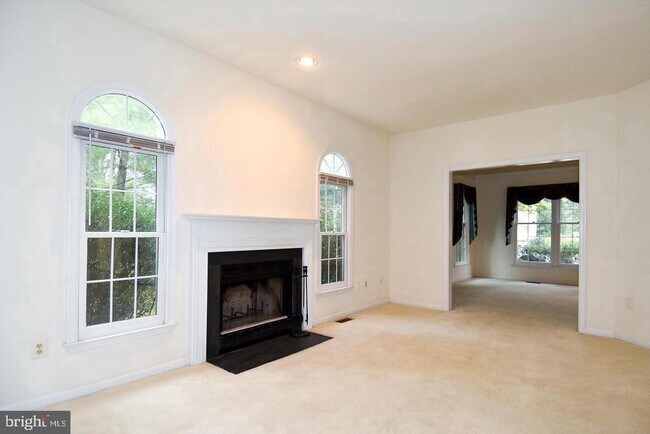 Foto del edificio - 47313 Grandview Pl