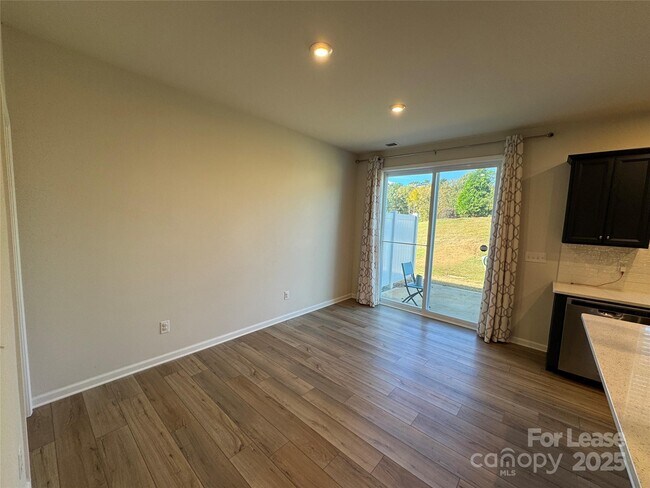 Building Photo - 5616 Axil Ln