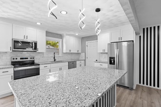 Building Photo - 4916 Orleans Dr