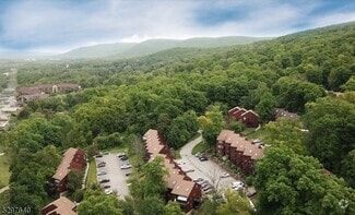 Building Photo - 2 Gunstock Dr