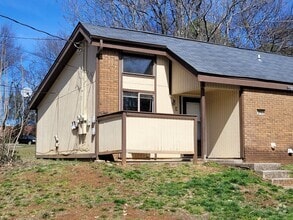 Building Photo - 2718 Garvin Rd NW