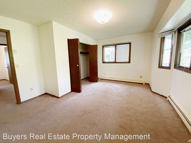 Building Photo - 3309 Tarwater Ave