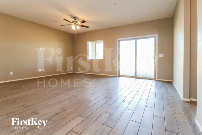 Foto del edificio - 21380 W Monte Vista Rd