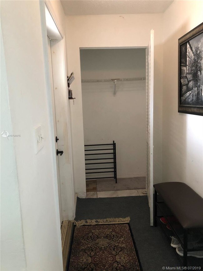 Foto del edificio - 3671 NW 110th Ave