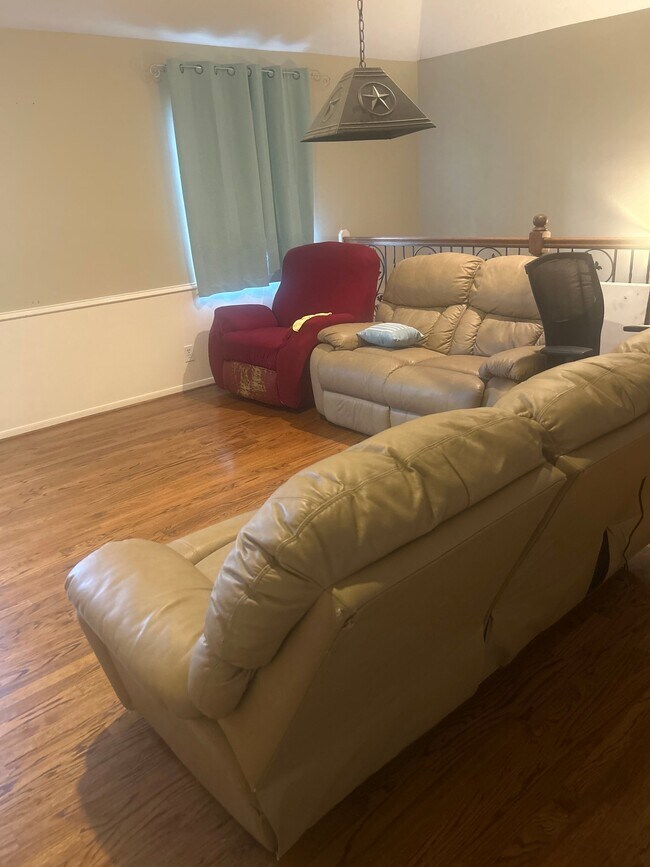Foto del edificio - 14502 Ardwell Dr