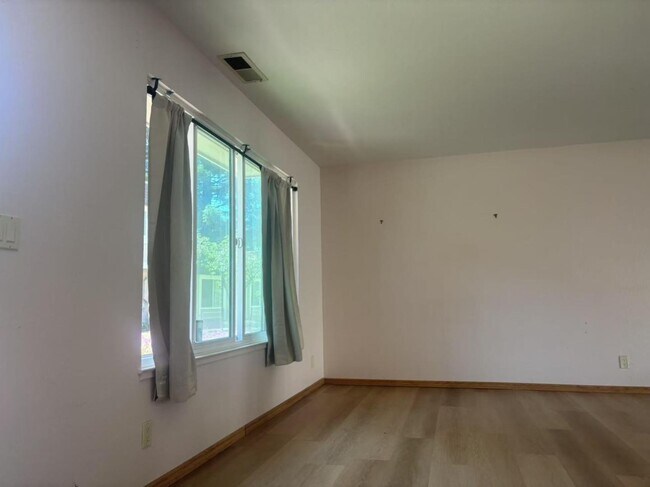 Foto del edificio - 2844 Parkrow Ln