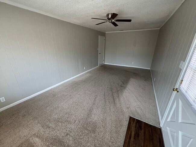 Foto del edificio - 3012 Apple Valley Ln