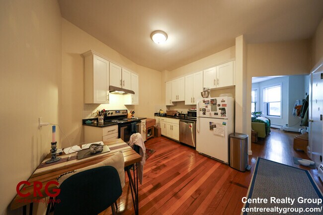 Foto del edificio - 1728 Beacon St