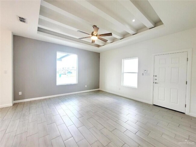 Building Photo - 2205 S Pamplona St