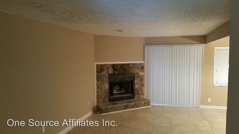 Building Photo - 3212 Pine Tree Trl