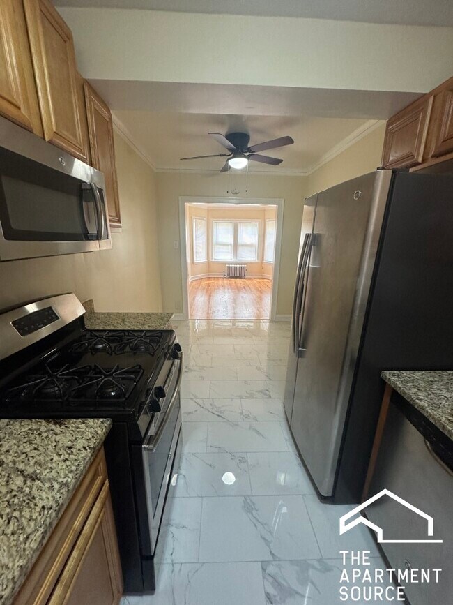 Foto del edificio - 6214 N Mozart St