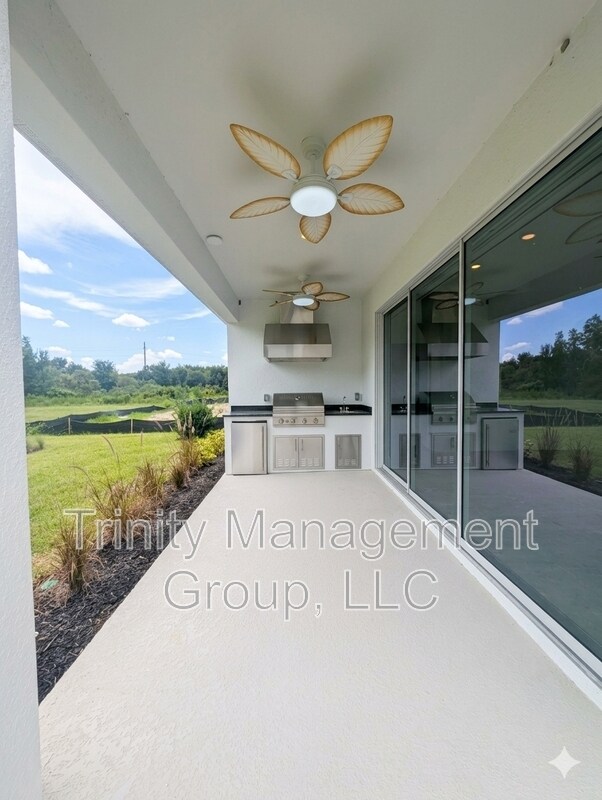 Building Photo - 3874 Fraccareta Wy