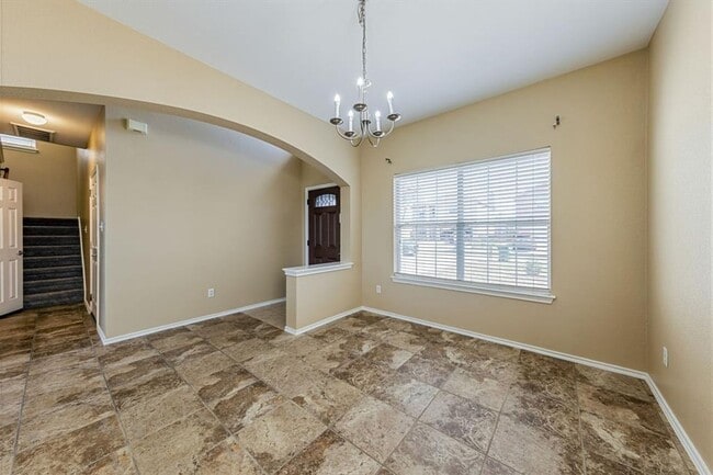 Building Photo - 3-Bedroom Home Available in Manor
