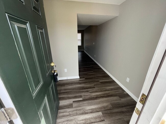Building Photo - 810 Prescot Cir