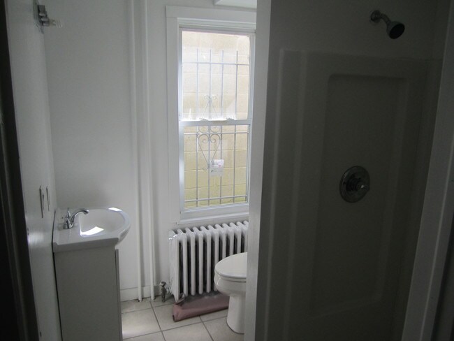 Building Photo - 123 N Florida Ave