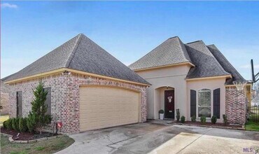 Building Photo - 8138 Valencia Ct