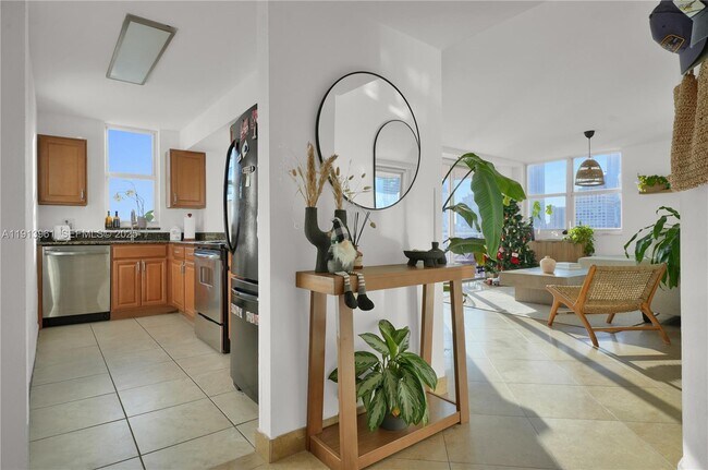 Building Photo - 770 Claughton Island Dr