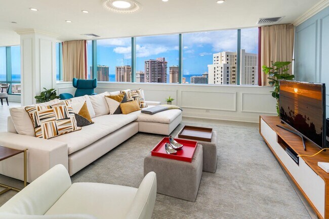 Building Photo - 3 bd/3 ba 35th floor Waikiki Landmark PH