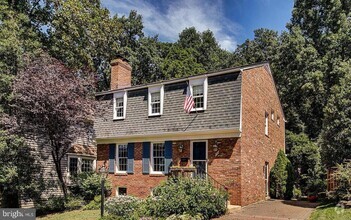 Building Photo - 6724 Baron Rd