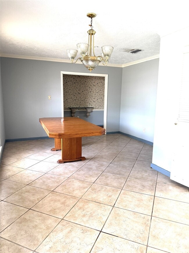 Building Photo - 12615 Shannon Hills Dr
