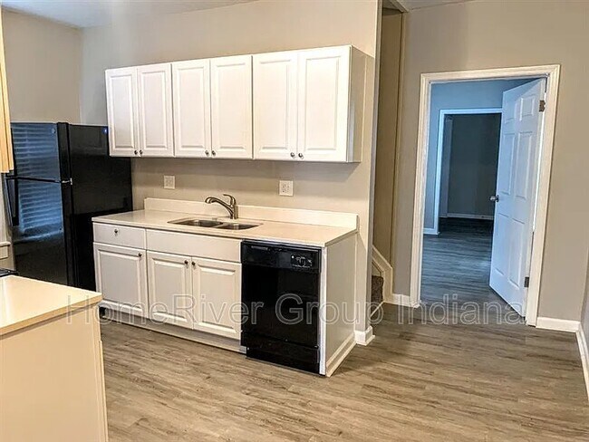 Foto del edificio - 226 Elliott Ave