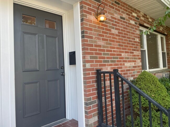 Foto del edificio - 40 Puritan Ln