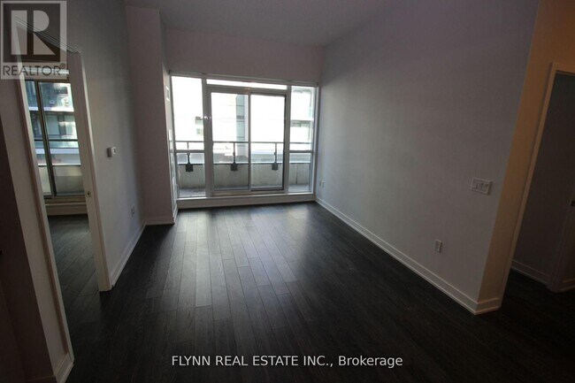 Building Photo - 4085 Parkside Village Dr