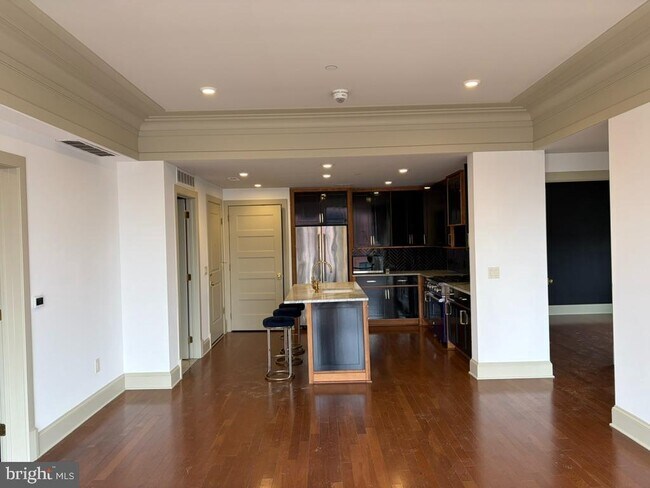 Foto del edificio - 1301 H St NE