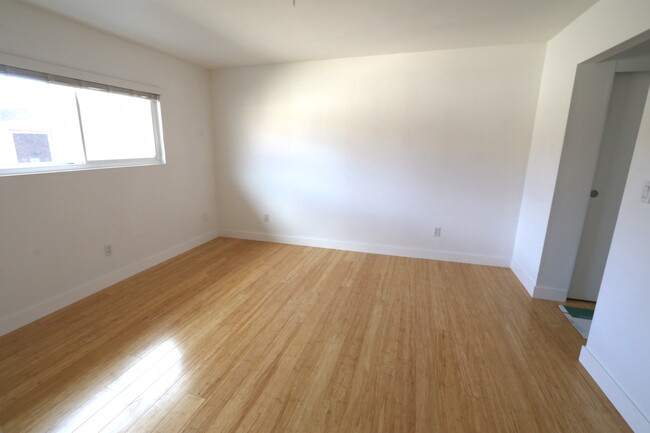 Building Photo - 3628 Del Amo Blvd