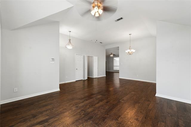 Foto del edificio - 5415 Plantation Ln