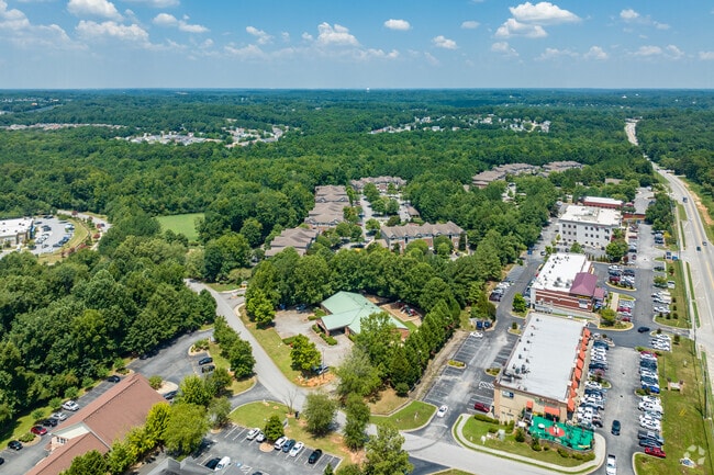 The southern end of Stockbridge is called Eagle's Landing and has lots of shops and restaurants.