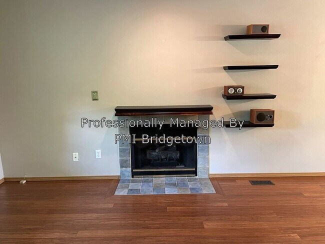 Building Photo - 8024 N Chautauqua Blvd
