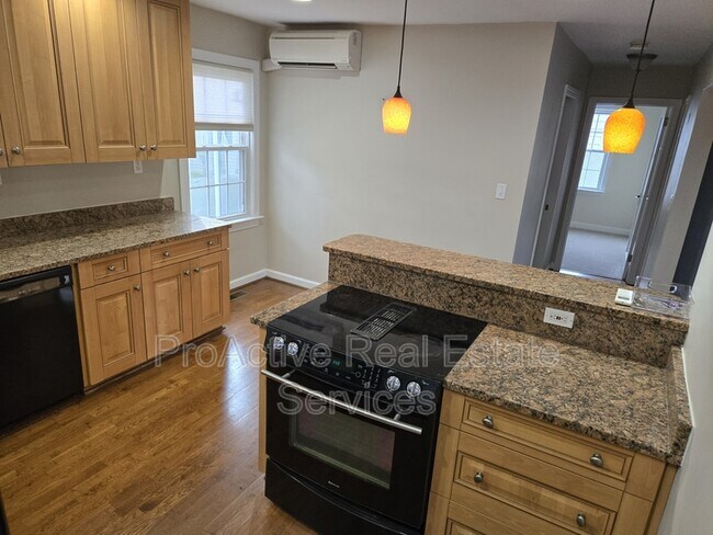 Foto del edificio - 519 Maycox Ave