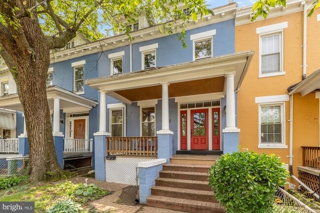 Building Photo - 4012 7th St NW