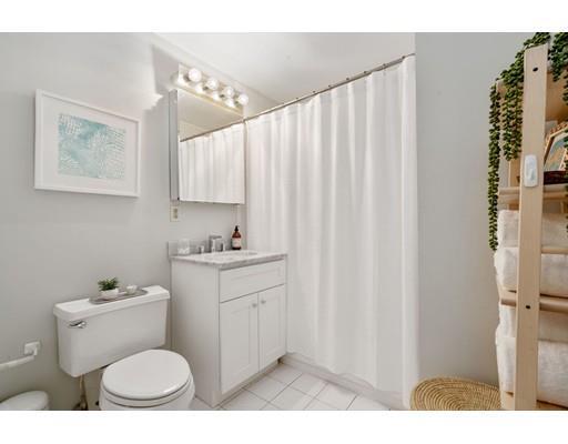 Foto del edificio - 148 Warren Ave