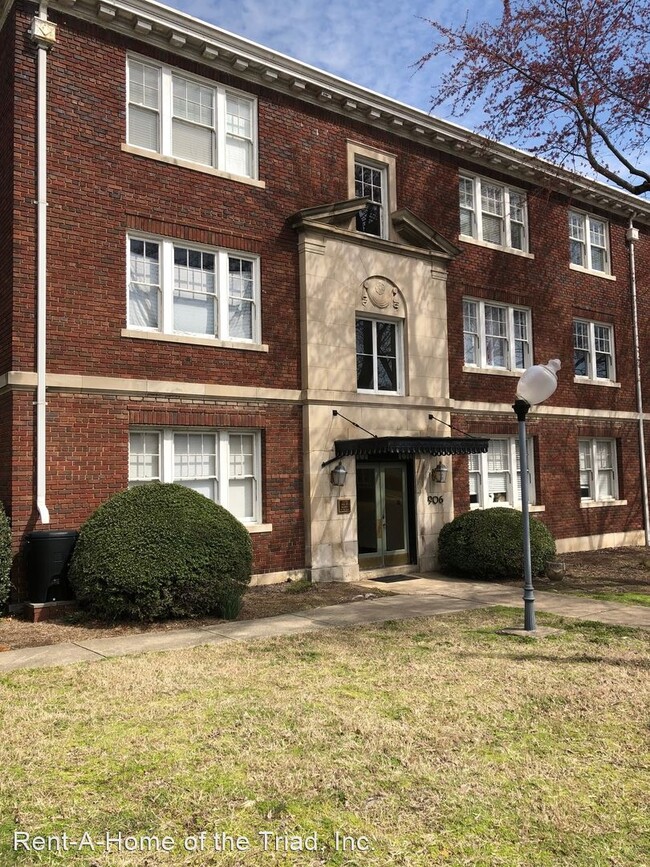 Building Photo - 1 br, 1 bath House - 906 West Market Stree...
