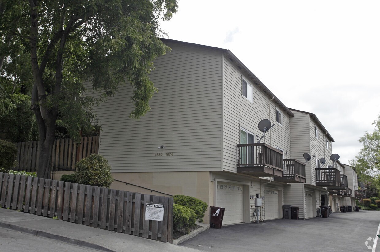 Vista Terra Apartments in San Leandro, CA