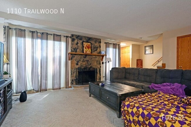 Building Photo - 1110 Trailwood N