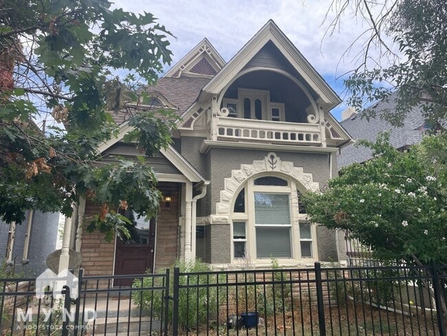 Building Photo - 1515 E 31st Ave