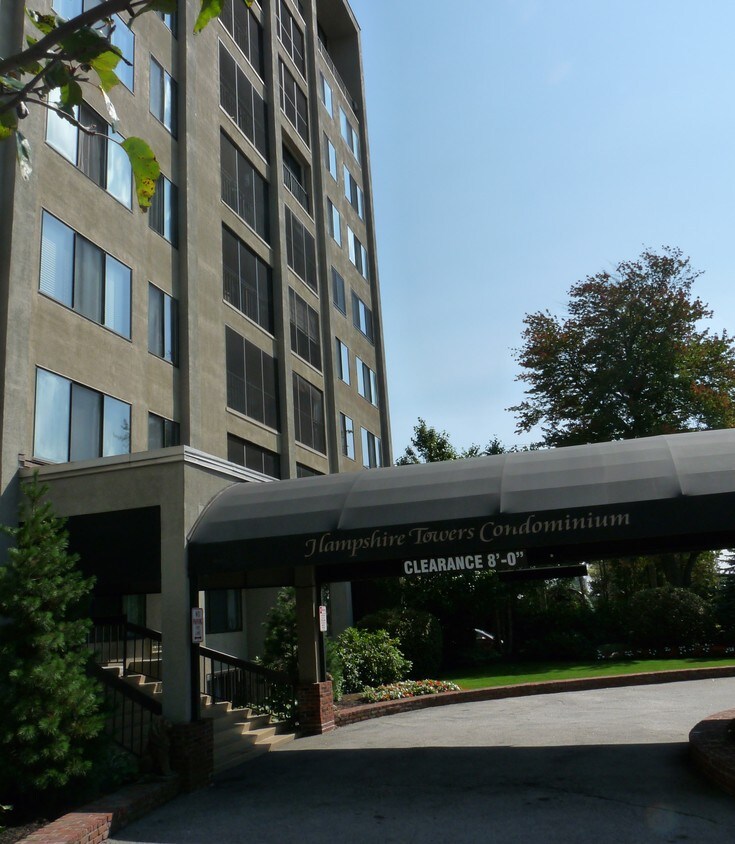 Main Entry - 55 River Rd